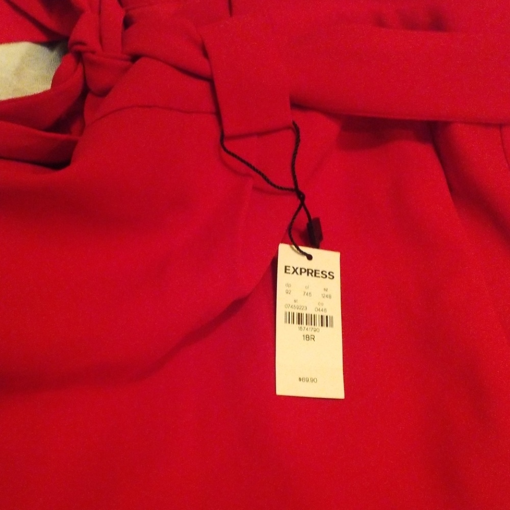 1🖤🖤WOMENS EXPRESS SIZE 18R RED ANKLE PANTS BNWT - Picture 2 of 4